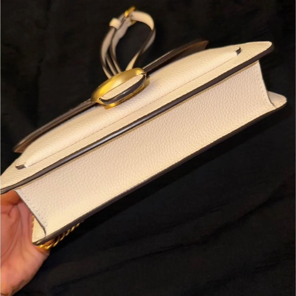 Coach Tabby Clutch. - Picture 6 of 7